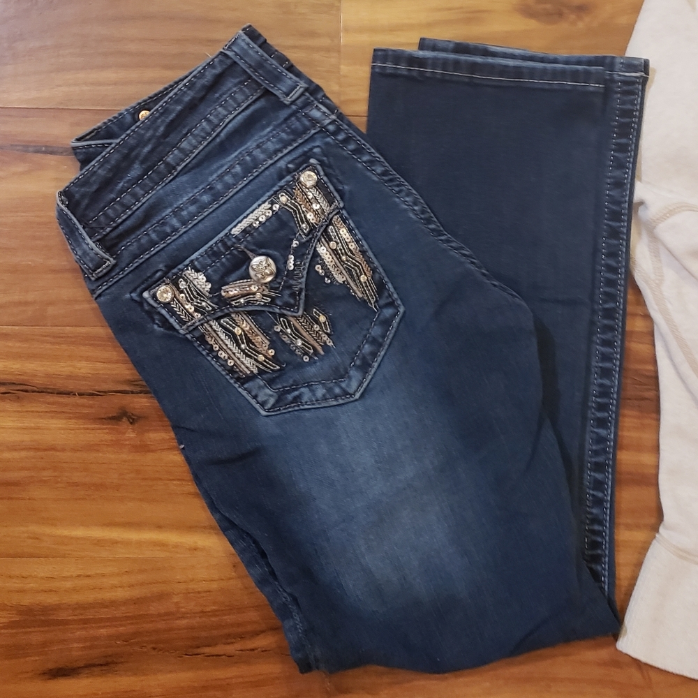 Miss Me Signature Crop Jeans